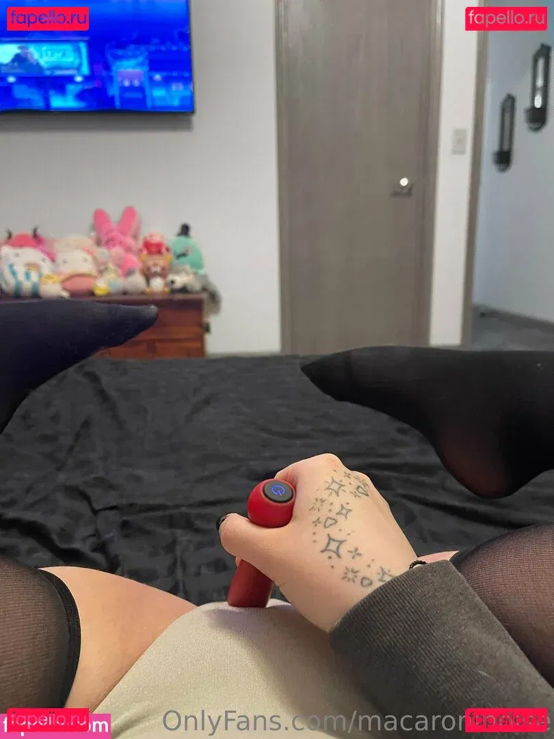 Macaroninoise Onlyfans Photo Gallery 
