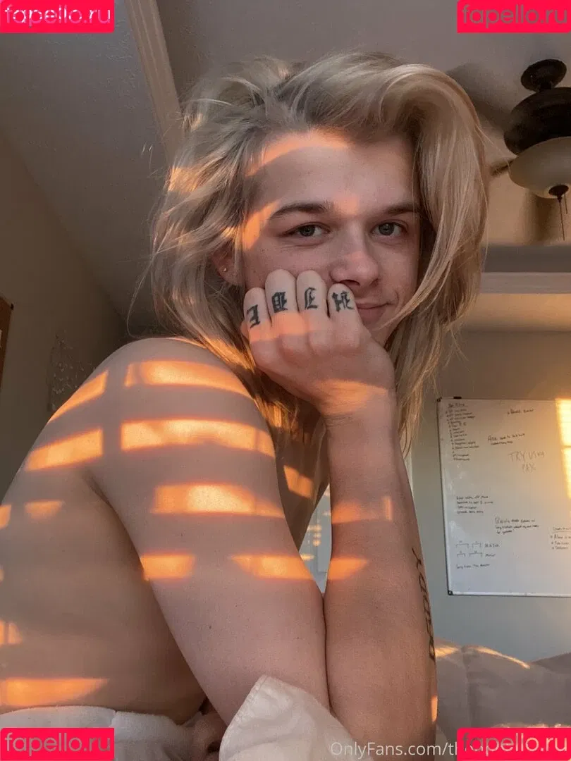 thebobbyburns Onlyfans Photo Gallery 