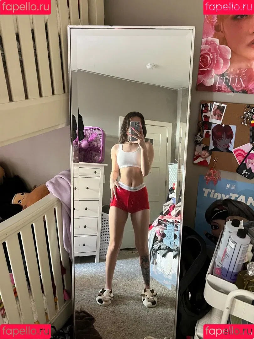 Beebee ASMR Onlyfans Photo Gallery 