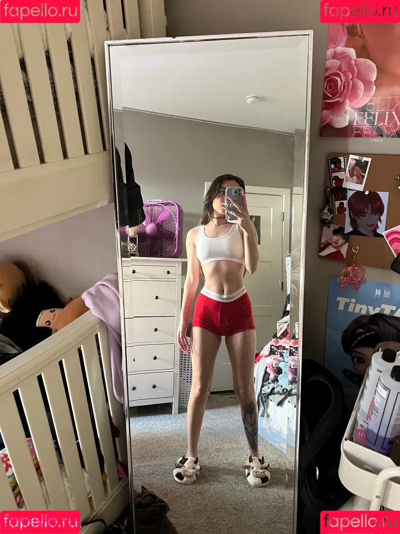 Beebee ASMR Onlyfans Photo Gallery 