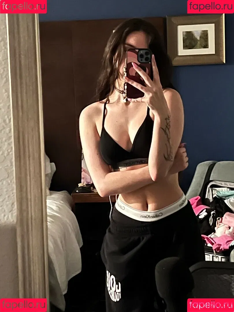 Beebee ASMR Onlyfans Photo Gallery 