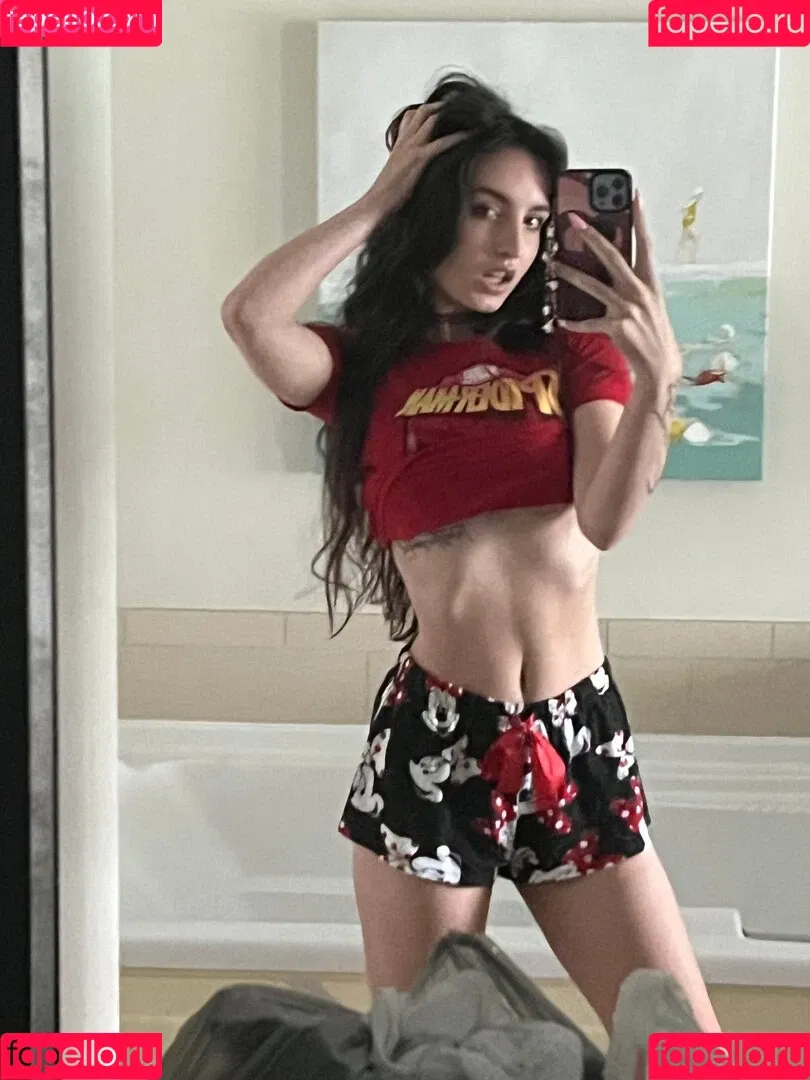 Beebee ASMR Onlyfans Photo Gallery 
