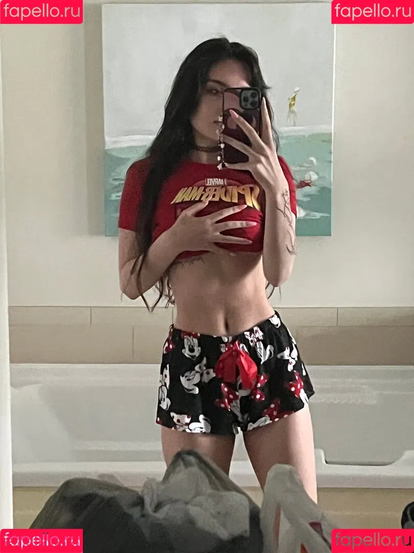 Beebee ASMR Onlyfans Photo Gallery 