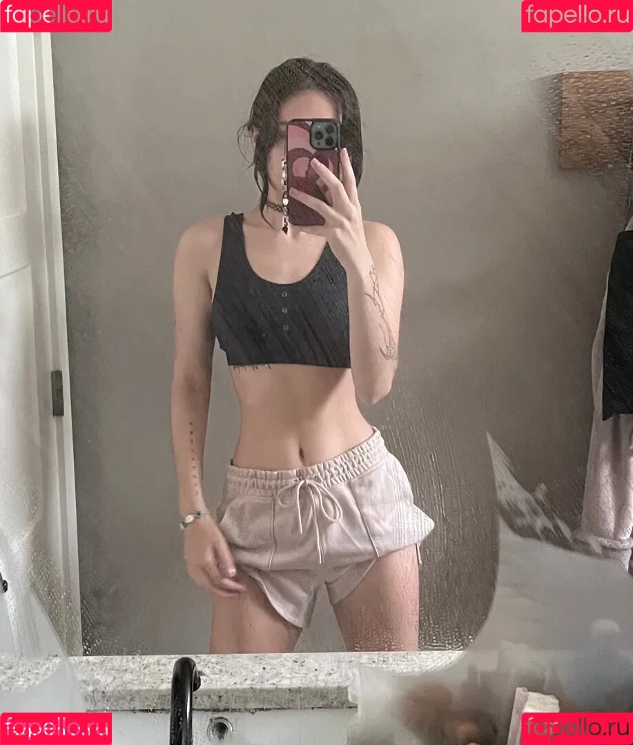 Beebee ASMR Onlyfans Photo Gallery 