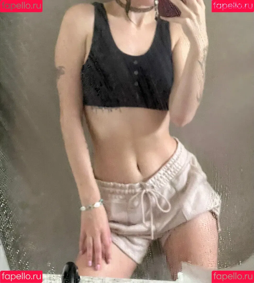 Beebee ASMR Onlyfans Photo Gallery 