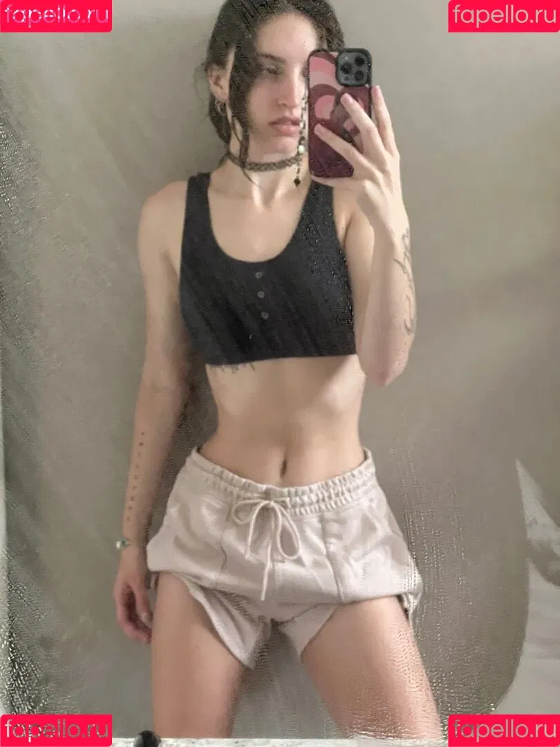 Beebee ASMR Onlyfans Photo Gallery 