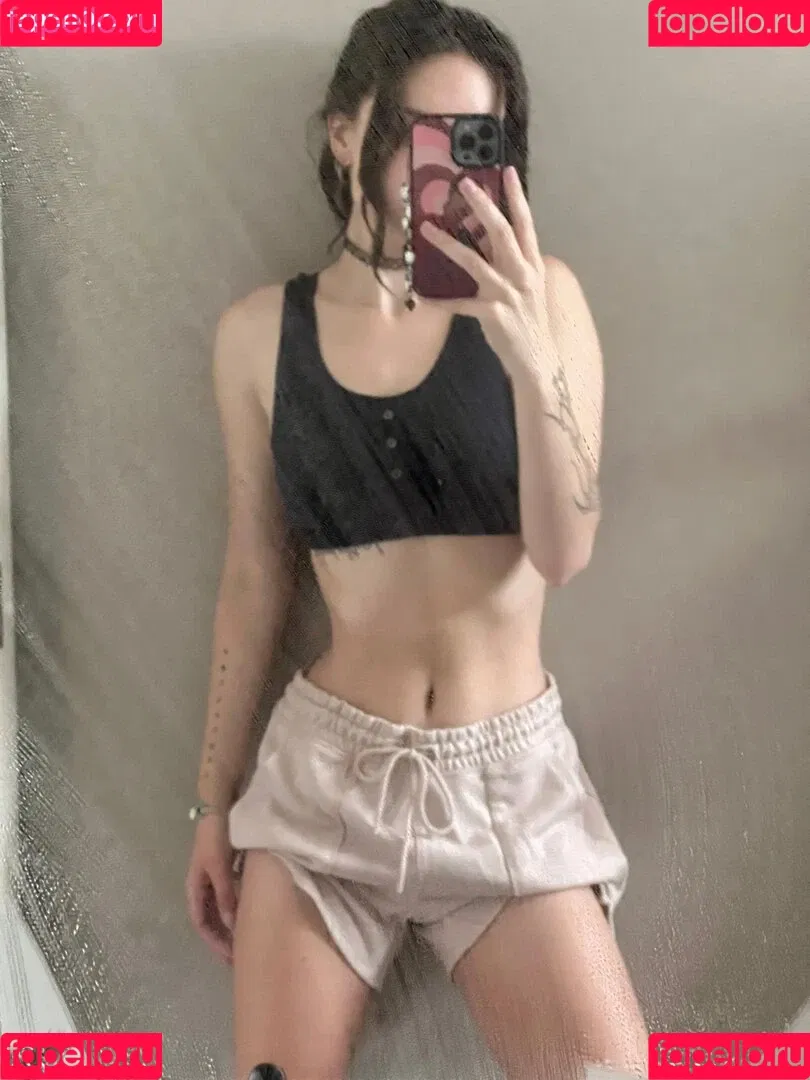 Beebee ASMR Onlyfans Photo Gallery 
