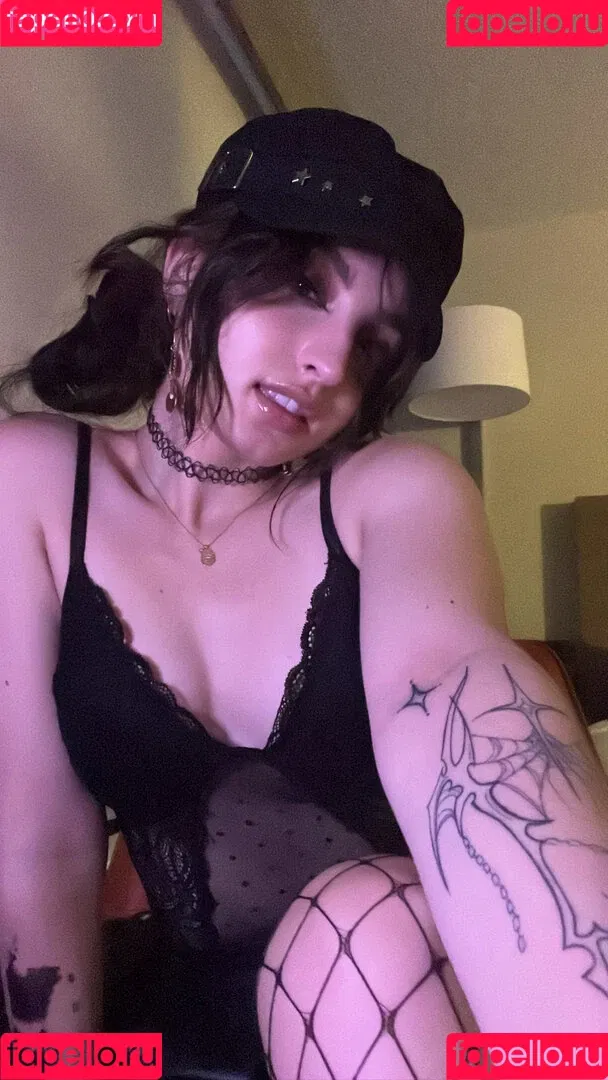 Beebee ASMR Onlyfans Photo Gallery 