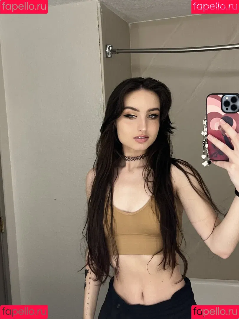 Beebee ASMR Onlyfans Photo Gallery 