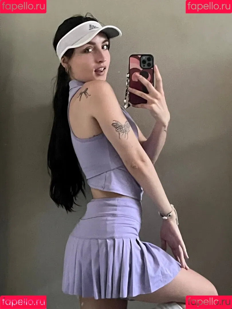Beebee ASMR Onlyfans Photo Gallery 