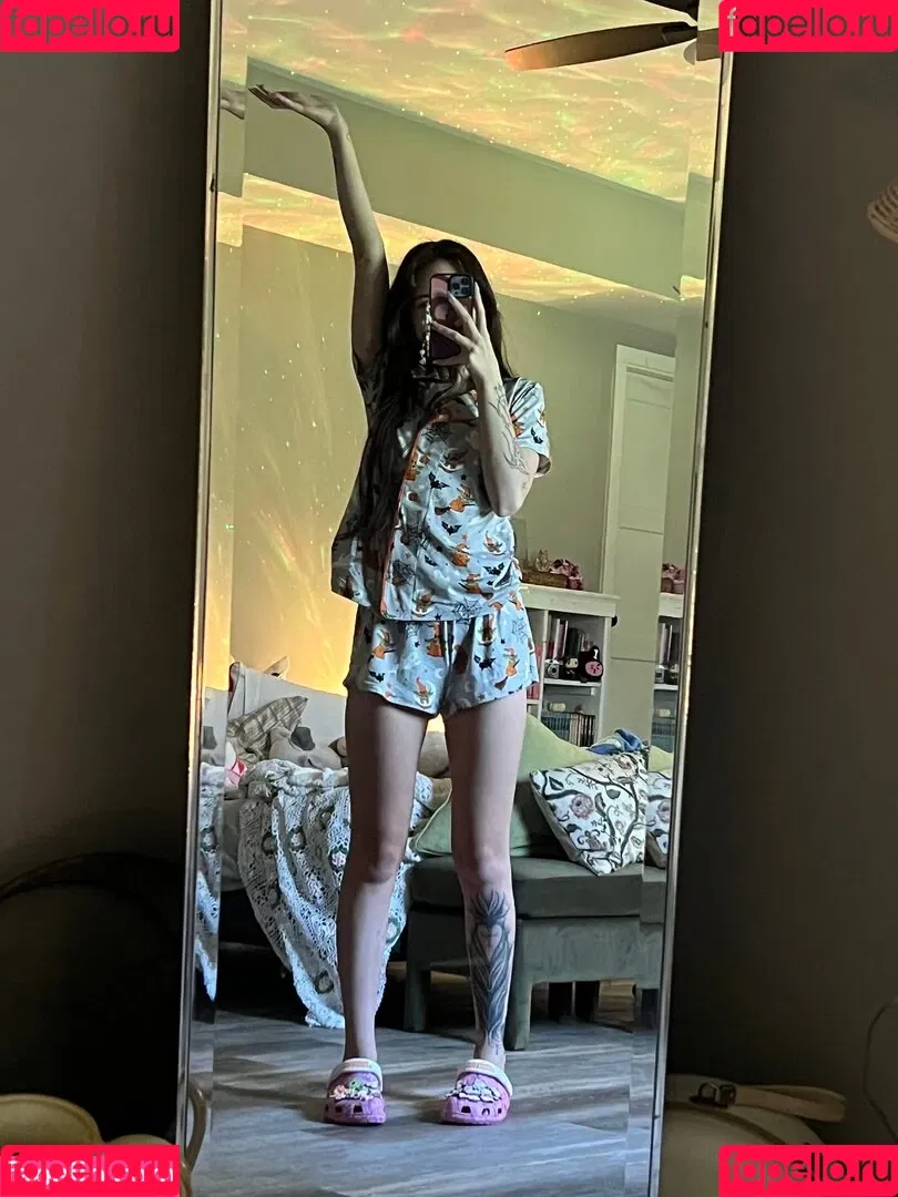 Beebee ASMR Onlyfans Photo Gallery 