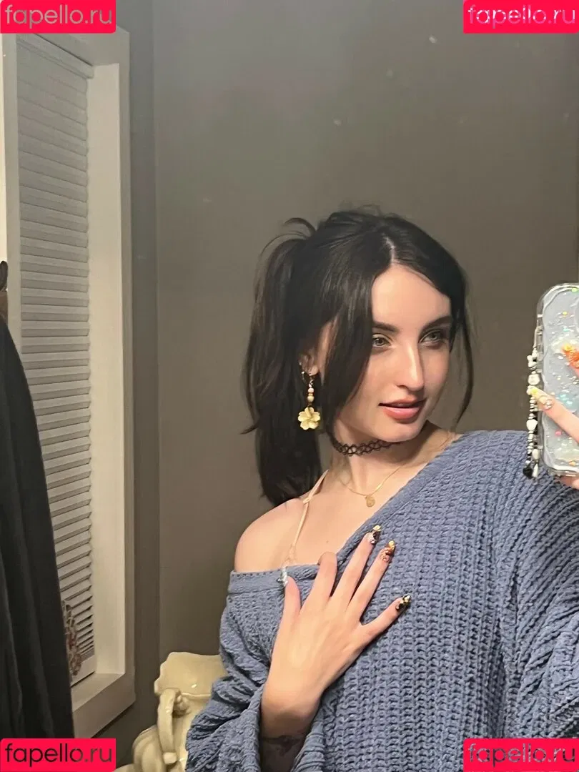 Beebee ASMR Onlyfans Photo Gallery 