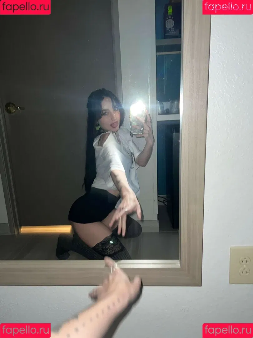 Beebee ASMR Onlyfans Photo Gallery 