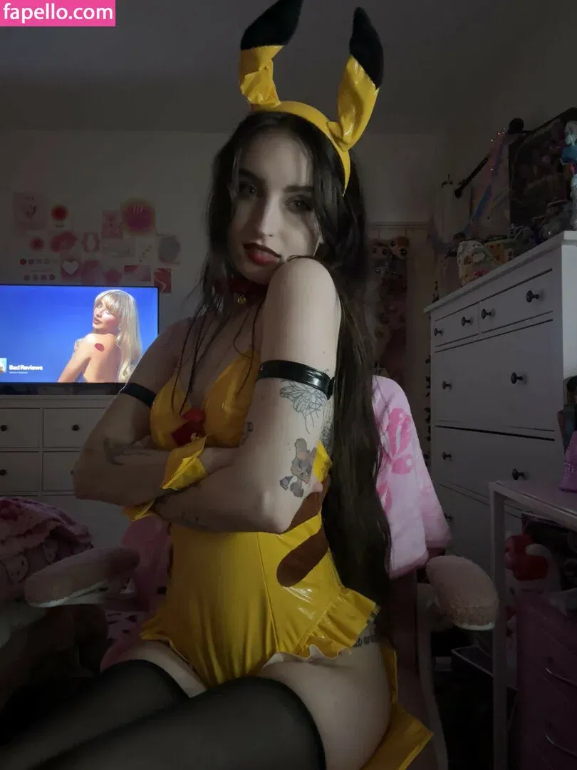 Beebee ASMR Onlyfans Photo Gallery 