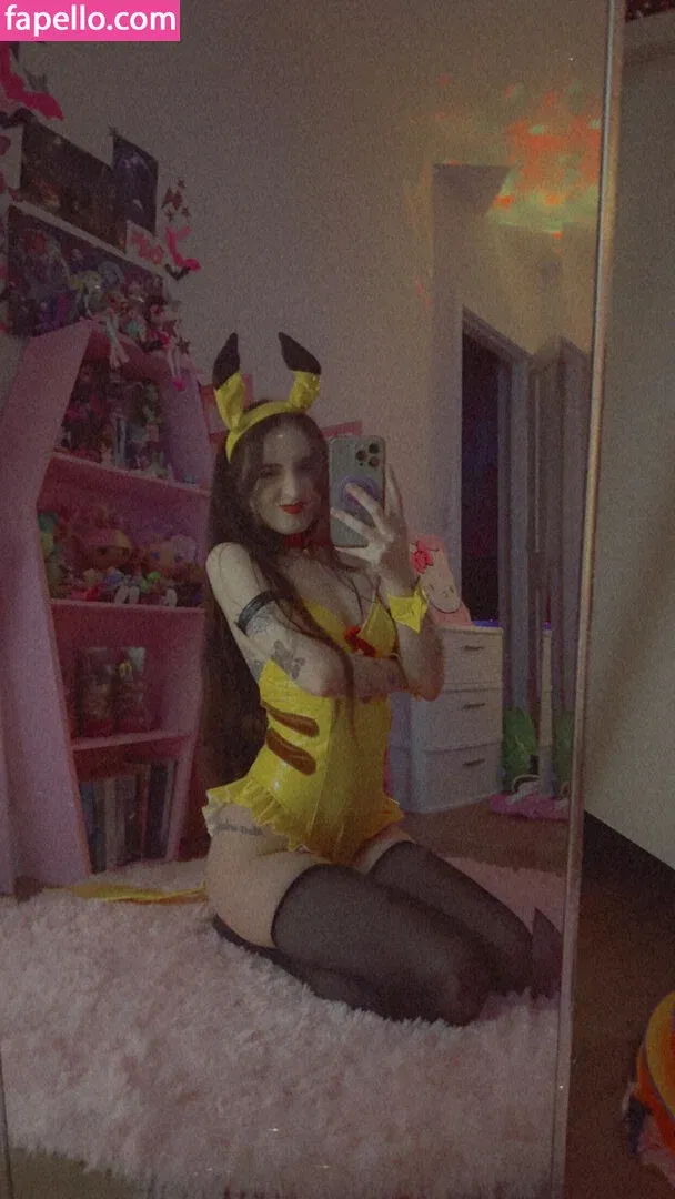 Beebee ASMR Onlyfans Photo Gallery 