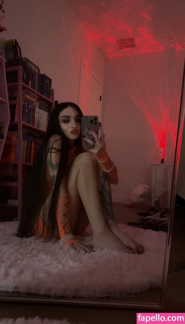 Beebee ASMR Onlyfans Photo Gallery 