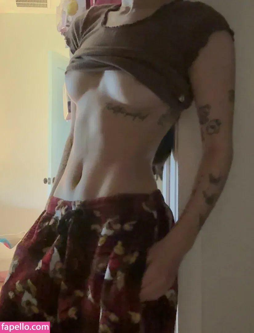 Beebee ASMR Onlyfans Photo Gallery 