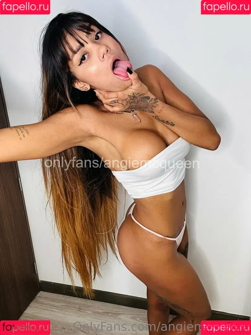 Angie McQueen Onlyfans Photo Gallery 