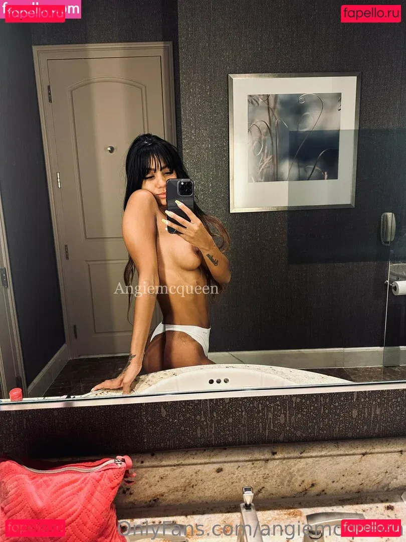 Angie McQueen Onlyfans Photo Gallery 