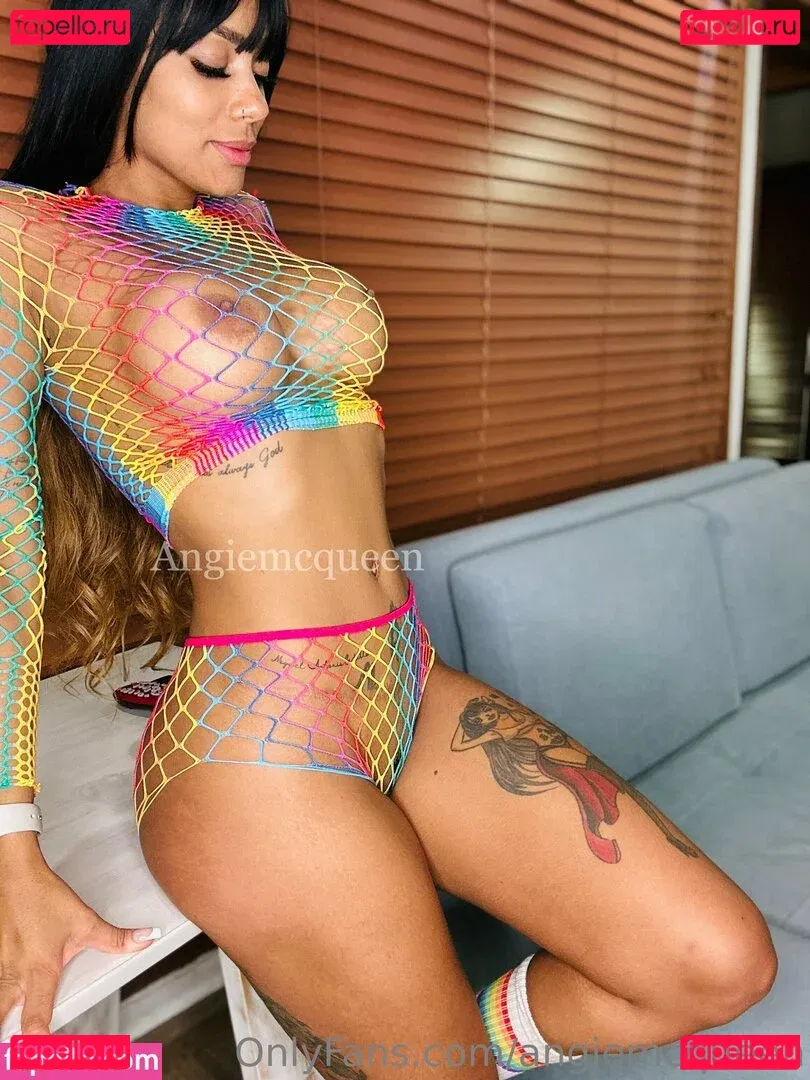 Angie McQueen Onlyfans Photo Gallery 