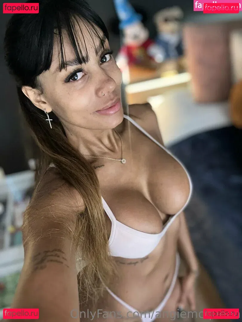 Angie McQueen Onlyfans Photo Gallery 