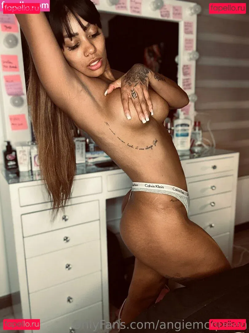 Angie McQueen Onlyfans Photo Gallery 