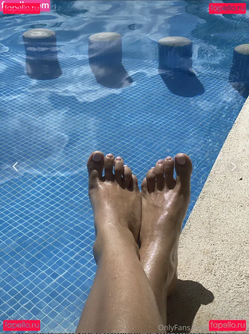 Coralitaxxo Onlyfans Photo Gallery 