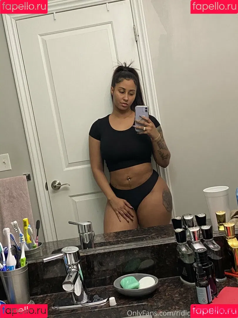 ridiculouslybombb Onlyfans Photo Gallery 