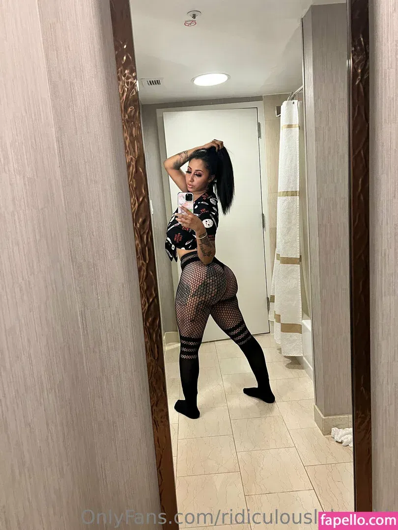 ridiculouslybombb Onlyfans Photo Gallery 