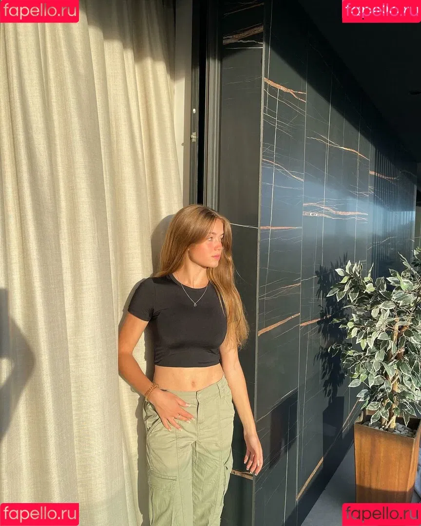 maxima_mclk Onlyfans Photo Gallery 