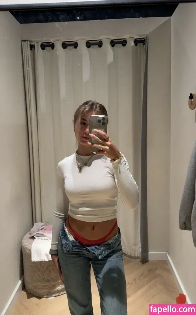 maxima_mclk Onlyfans Photo Gallery 