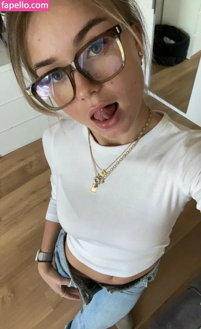 maxima_mclk Onlyfans Photo Gallery 