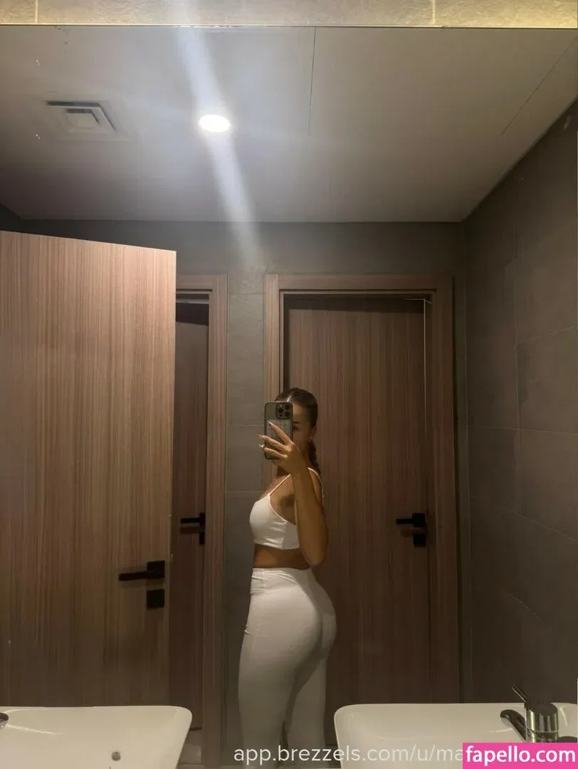 maxima_mclk Onlyfans Photo Gallery 