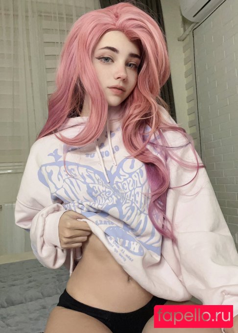 astella Onlyfans Photo Gallery 