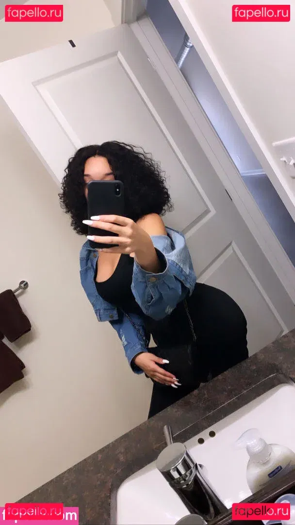 realmyamonroe Onlyfans Photo Gallery 