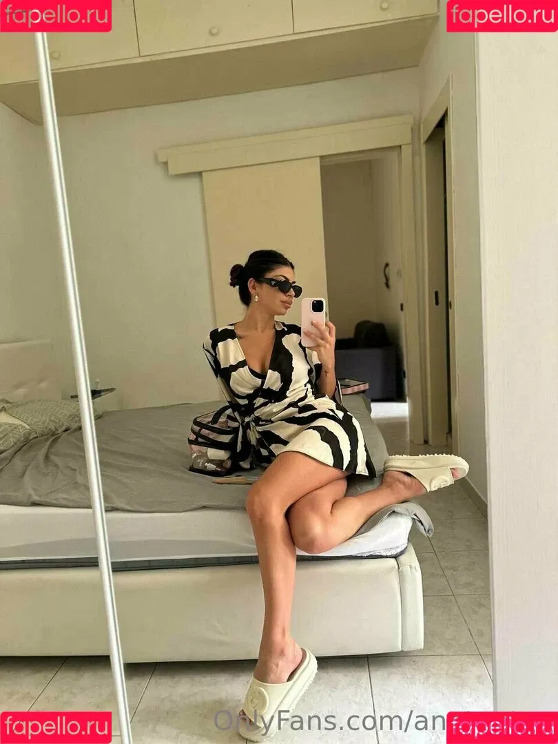 anatpotos Onlyfans Photo Gallery 