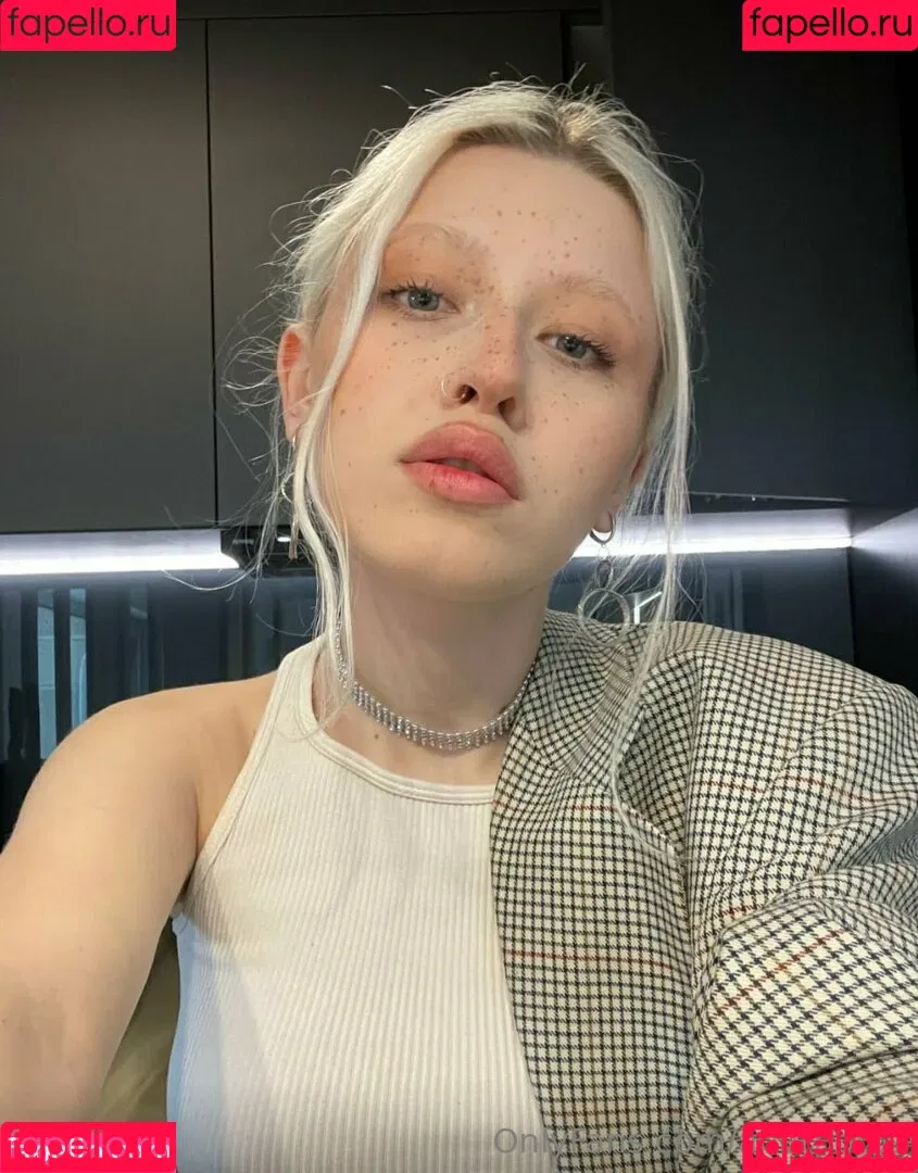 anatpotos Onlyfans Photo Gallery 