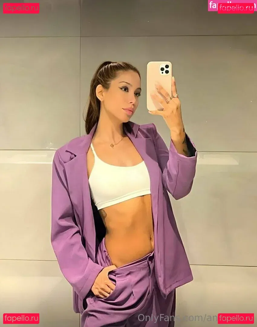 anatpotos Onlyfans Photo Gallery 