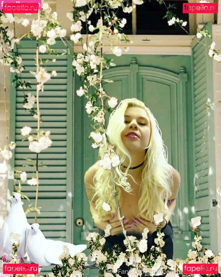 greeneyedblonde_1996 Onlyfans Photo Gallery 