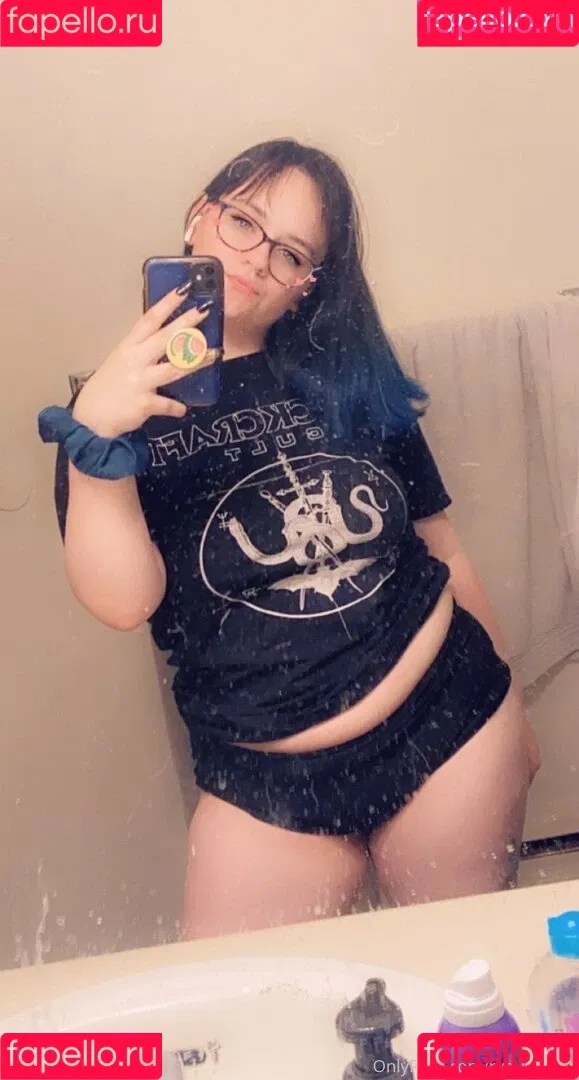 katiebuggz Onlyfans Photo Gallery 