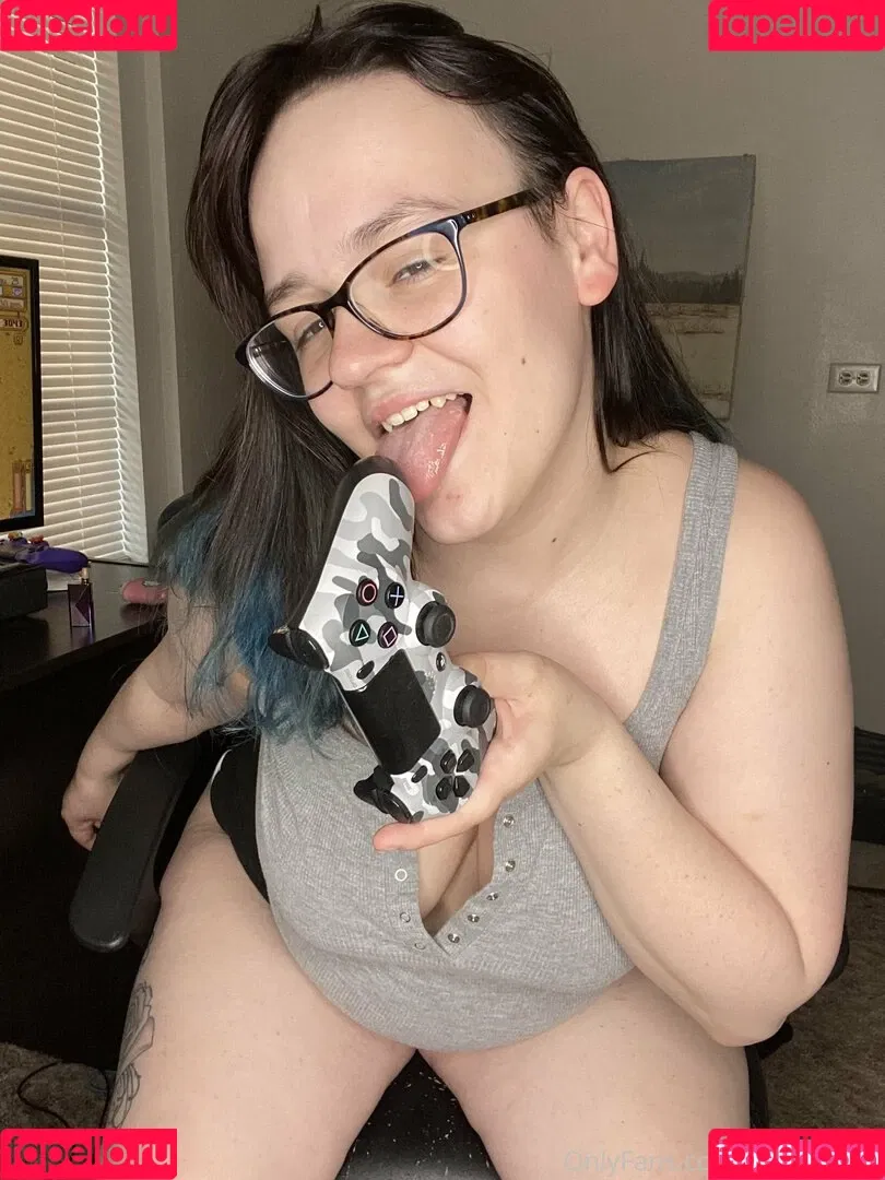 katiebuggz Onlyfans Photo Gallery 