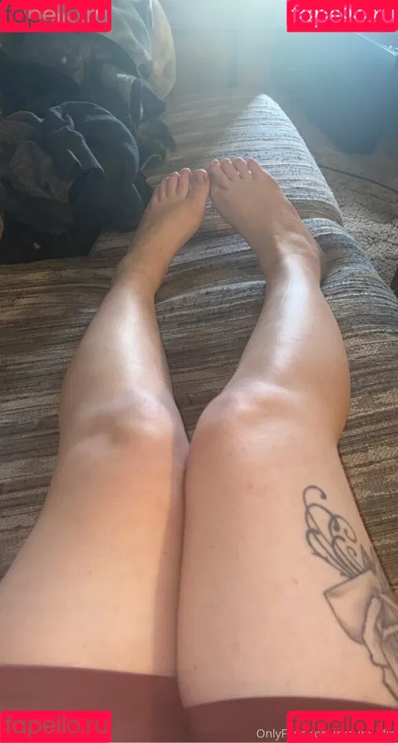 katiebuggz Onlyfans Photo Gallery 