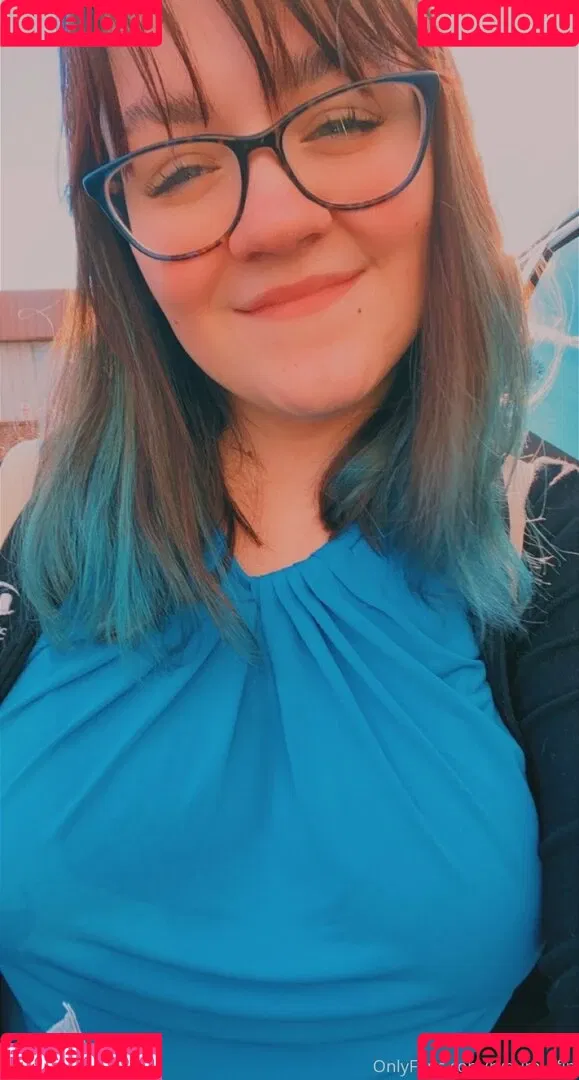 katiebuggz Onlyfans Photo Gallery 