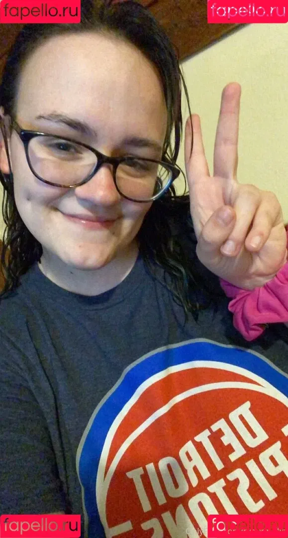katiebuggz Onlyfans Photo Gallery 