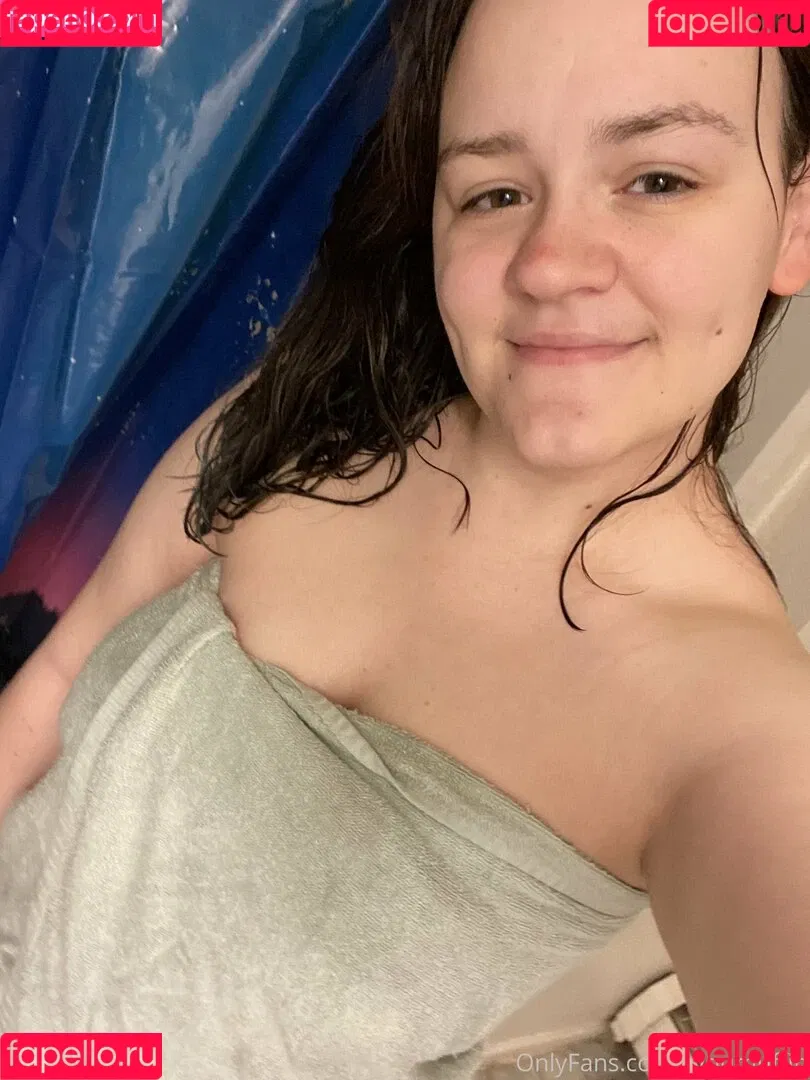 katiebuggz Onlyfans Photo Gallery 