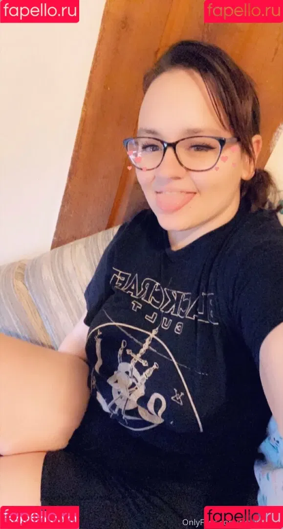 katiebuggz Onlyfans Photo Gallery 
