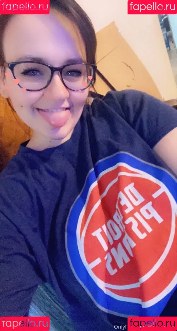 katiebuggz Onlyfans Photo Gallery 