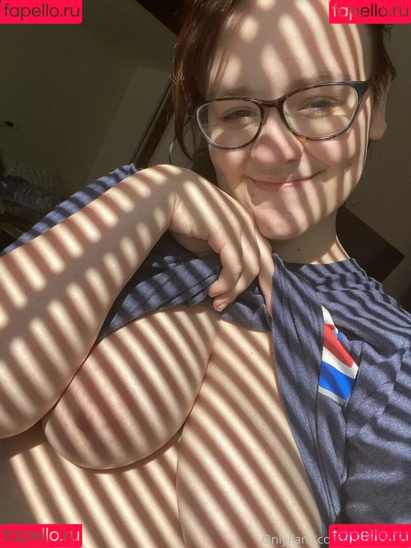 katiebuggz Onlyfans Photo Gallery 