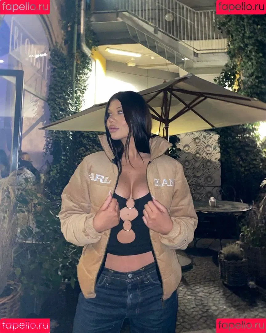 Linea Sindt Onlyfans Photo Gallery 