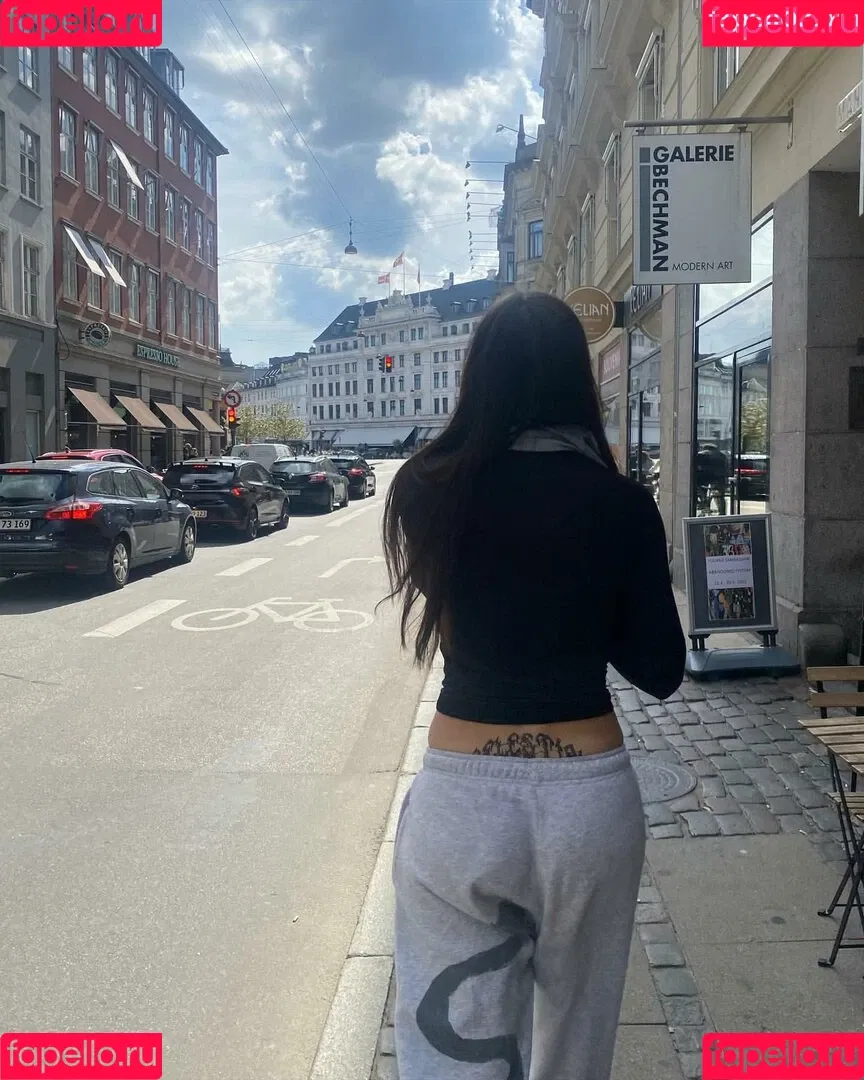 Linea Sindt Onlyfans Photo Gallery 